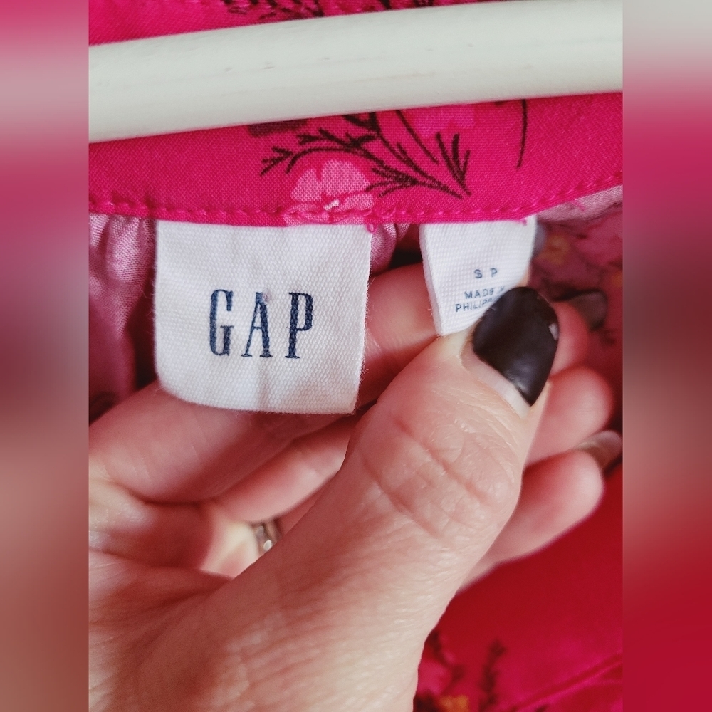 GAP Fusia Floral Pattern Blouse - Picture 7 of 9